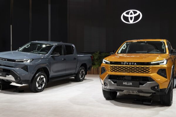 Toyota Hilux впервые прибывает в Европу в электрической версии