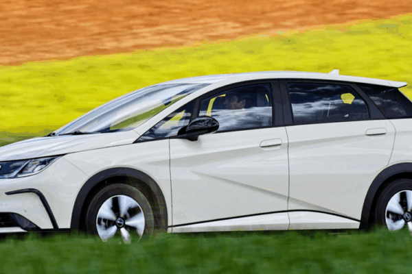 Топ-3 самых дешевых автомобилей, получивших 5 звезд в тестах на безопасность в 2025 году