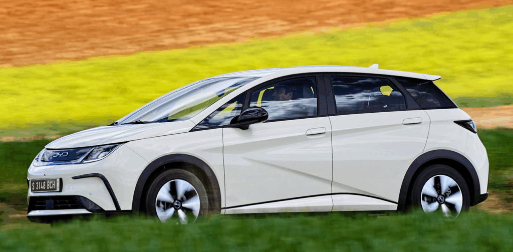 Топ-3 самых дешевых автомобилей, получивших 5 звезд в тестах на безопасность в 2025 году