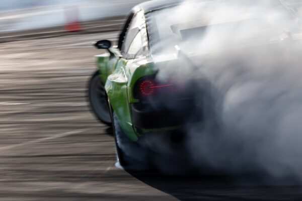 Румынская полиция предупреждает: занос и агрессивные маневры на дорогах приводят к лишению прав на 30 дней