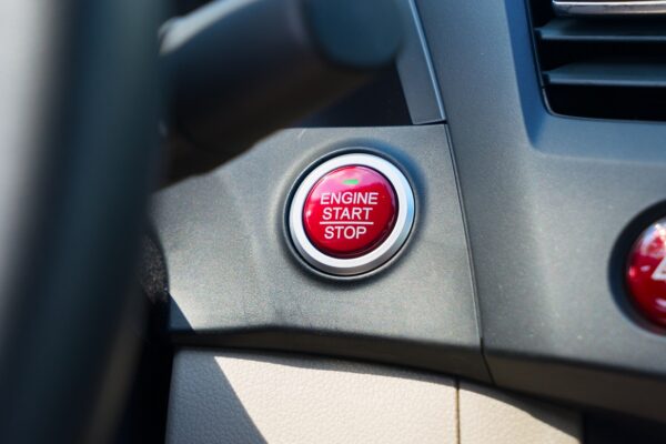 Видео | Как долго нужно прогревать двигатель зимой? Тити Аур: Вы не ускоряете его, вы не увеличиваете его обороты