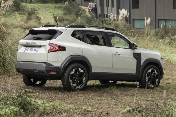 Dacia создает закон в сегменте сжиженного нефтяного газа. Строители стараются не отставать