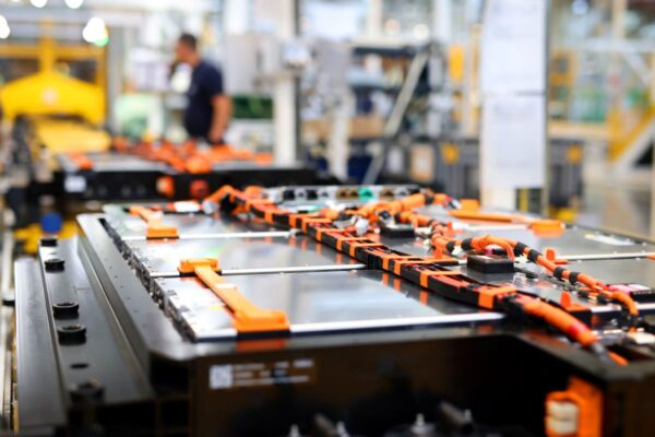 Материнская компания Volvo начнет производство твердотельных аккумуляторов. Когда начнутся испытания новых аккумуляторов