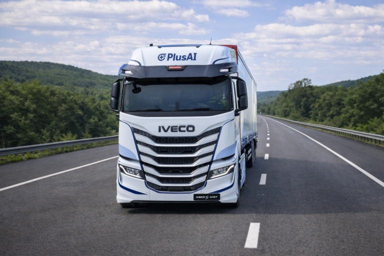 IVECO выводит беспилотные грузовики на улицы Испании. Они проедут расстояние в 300 километров.