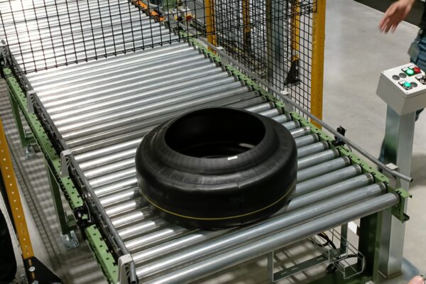 Концептуальная шина из берестяного материала, протестированная в реальных зимних условиях