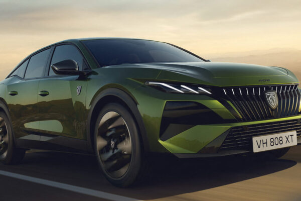 Новый Peugeot 408 получил смелую реконструкцию. И это делает невозможным игнорировать