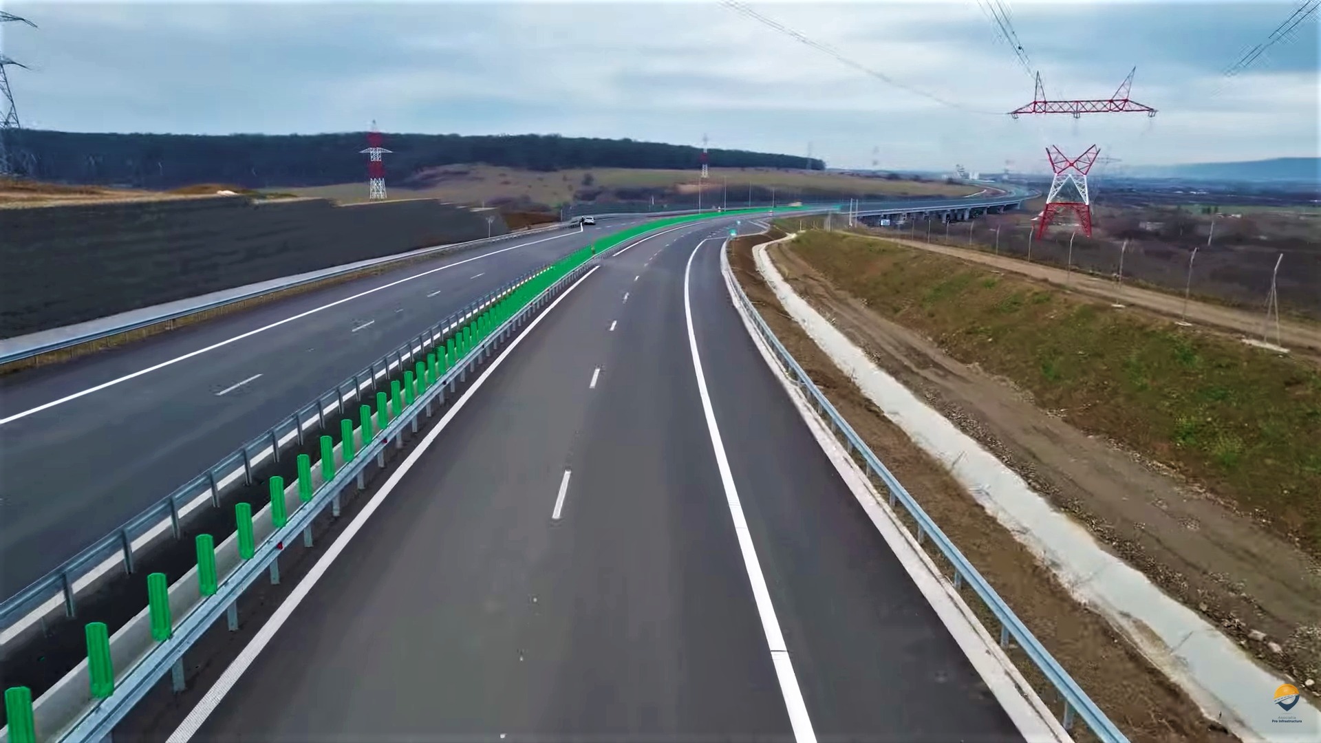 Второй контракт на сумму 500 миллионов евро от ЕИБ на строительство автомагистрали Сибиу-Питешти, подписанный министром финансов.