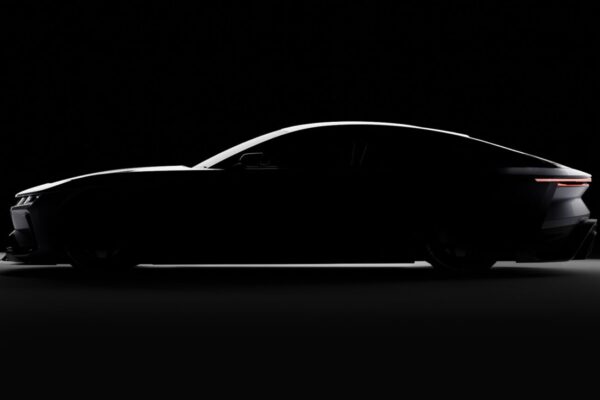 Старое имя британского автопрома предстоит возродить. В этом году будет выпущен новый Jensen Interceptor, конкурирующий с Aston Martin DB12 и Bentley Continental.