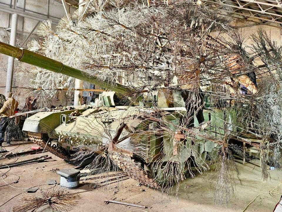 Танк «Одуванчик» появился на фронте в Украине, на стороне россиян. Какие преимущества он дает по сравнению с моделями «ежик» или «черепаха»?