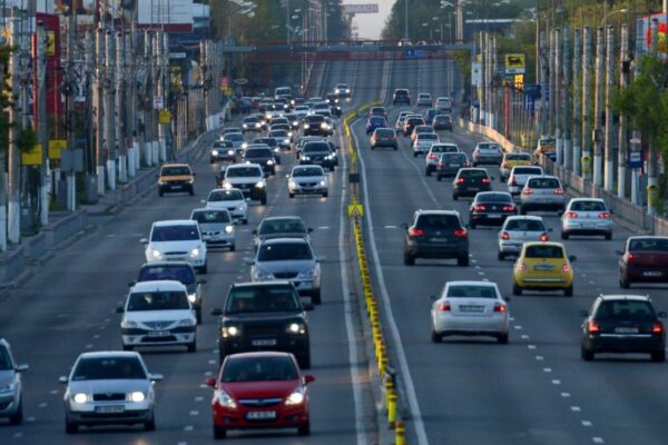 Аварии в цепочке на DN1 из-за новой линии метро. CNAIR просит восстановить маркировку