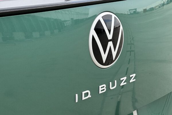 Volkswagen ID.Buzz пользуется успехом в продажах, но не в США.