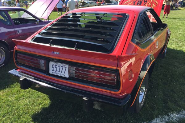 Почему жалюзийные окна были так популярны на спортивных автомобилях и почему они исчезли?