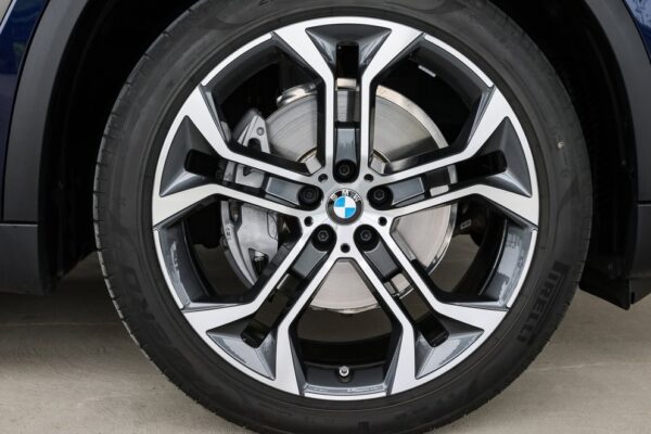 BMW пополнила автопарк ФБР. Какую модель можно будет увидеть на улицах США