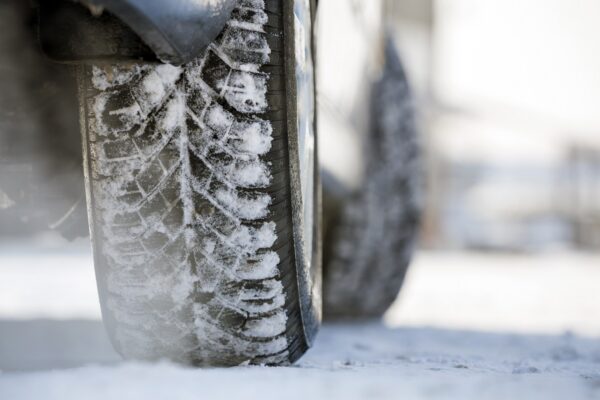 Перевозка студентов электрическими микроавтобусами пострадала от низких температур. Аккумуляторы не выдерживают мороза