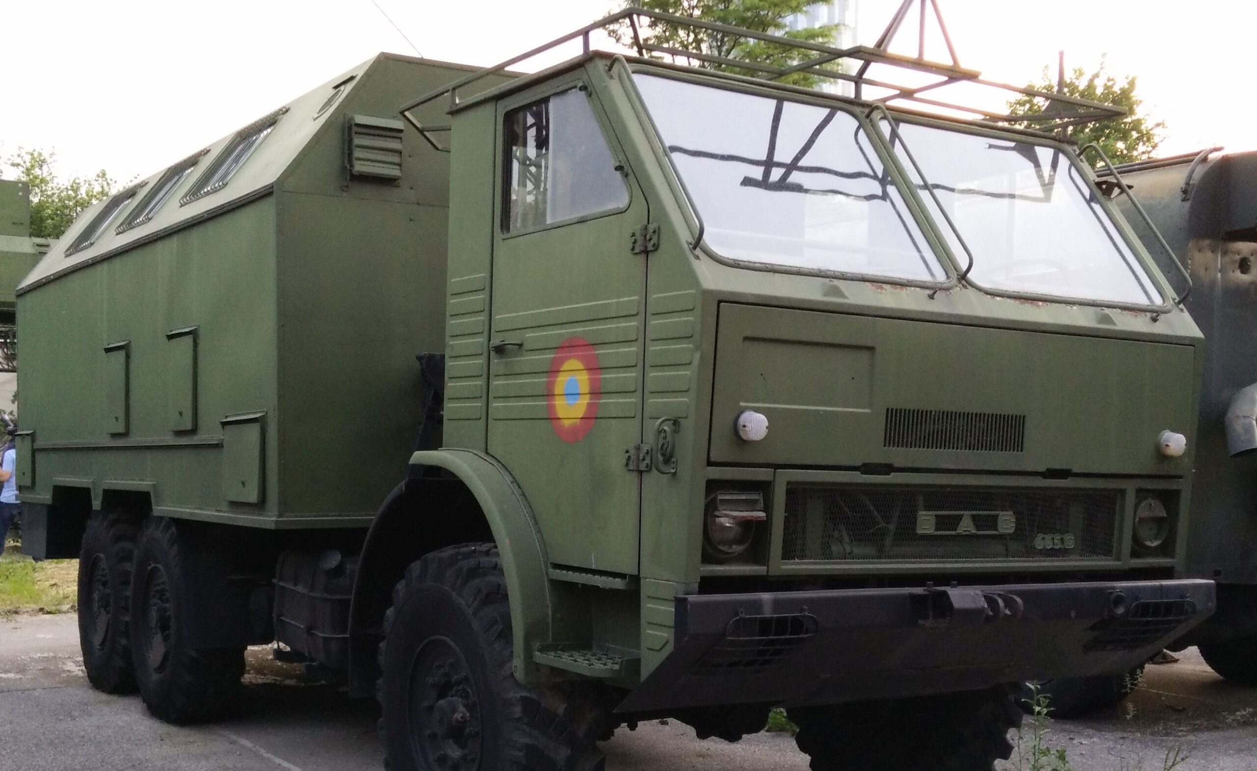 Минобороны закупает автозапчасти и аксессуары на сумму более 1,2 миллиона евро, в том числе для старого DAC 665.