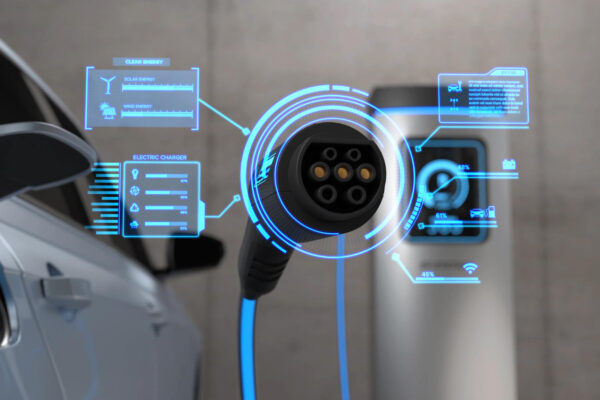 Огромный проект по быстрой зарядке электромобилей: инновационная технология напряжением более 1000 В