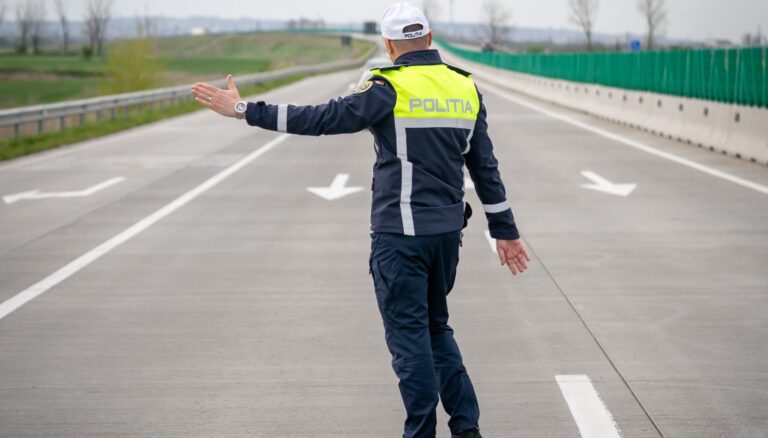 Полицейские не могут штрафовать водителей, которые едут по трассе со скоростью 139 км/ч. Менее известное правило нового ПДД 2026 года.