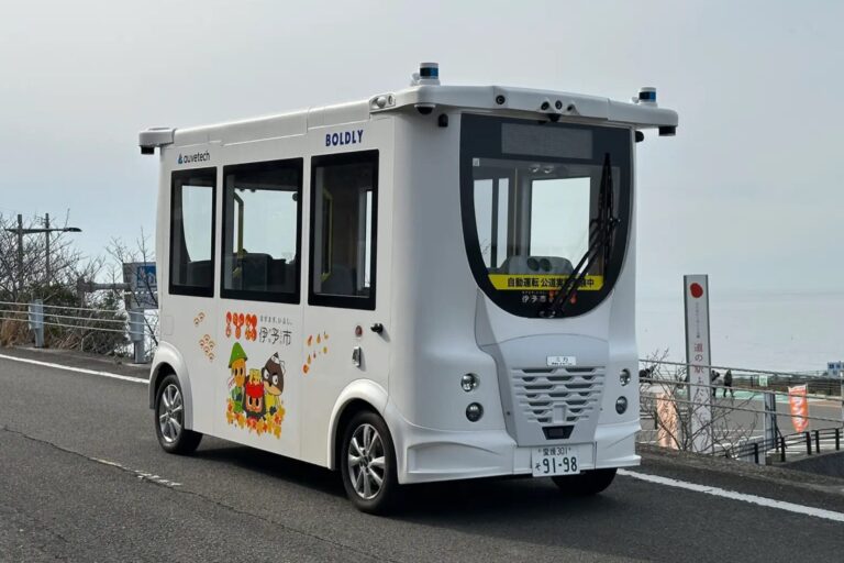 Беспилотные автомобили, построенные в Европе, используются в Японии или США, а не на континенте. Что это означает для отрасли?