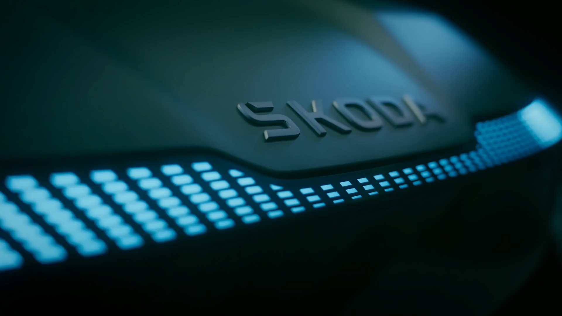 Škoda превосходит Mercedes-Benz по продажам прямо у себя дома. Упадок трех крупнейших брендов роскошных автомобилей