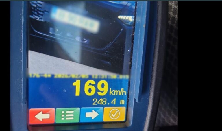 Как полиция «наградила» водителя из Клужа, пойманного радаром на скорости 169 км/ч. IPJ: «Теория гласит, что…»