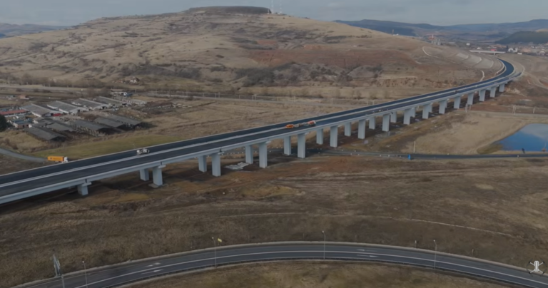 Видео / Автострада Трансильвания. Последние изображения со строительной площадки виадука Топа Микэ, Лотул Нэдэшелу – Зимбор