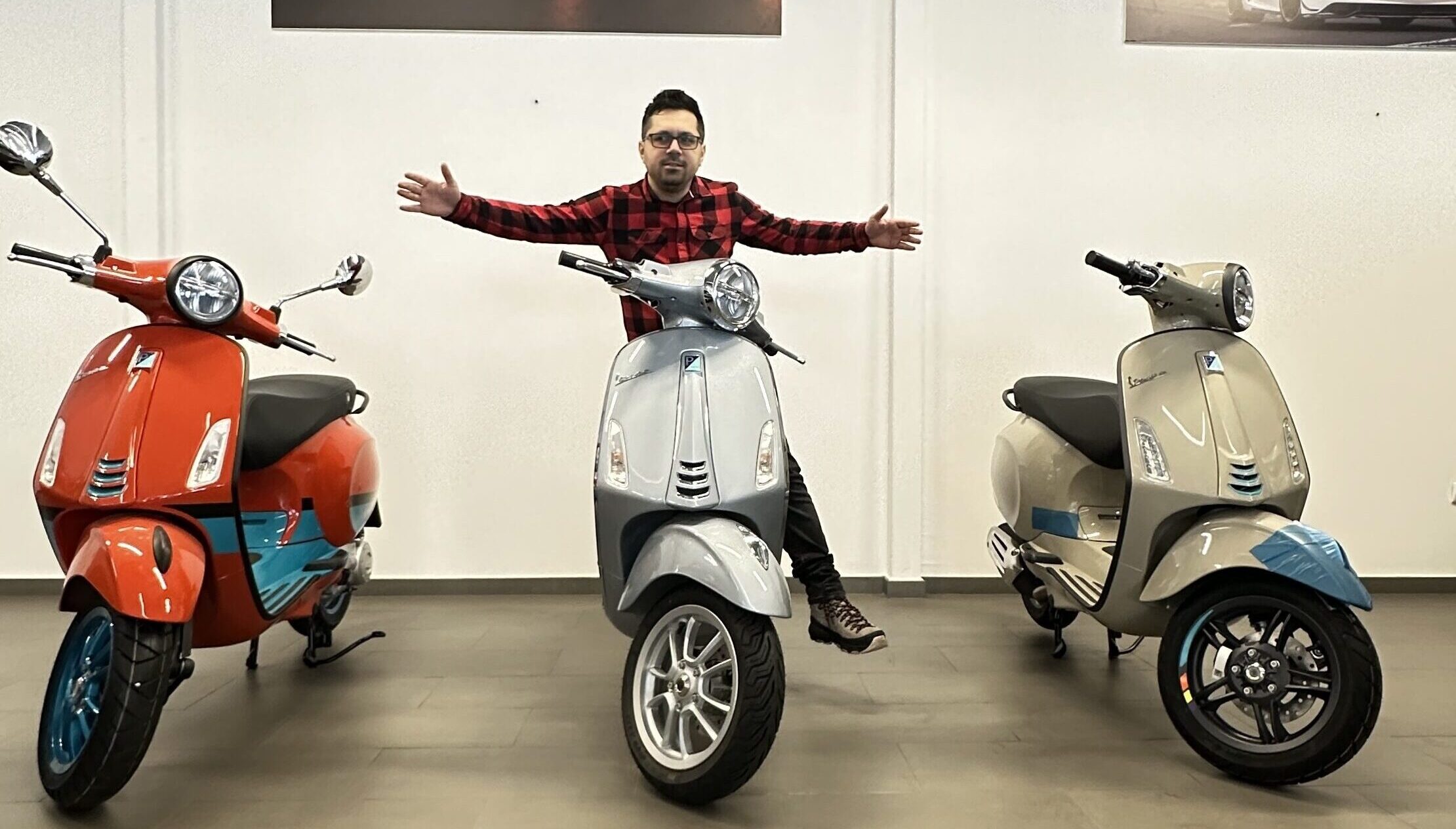 Купите подержанный автомобиль и получите шанс выиграть скутер Vespa Primavera 50. Кампания Śiriac Auto Rollate действительна по всей стране.