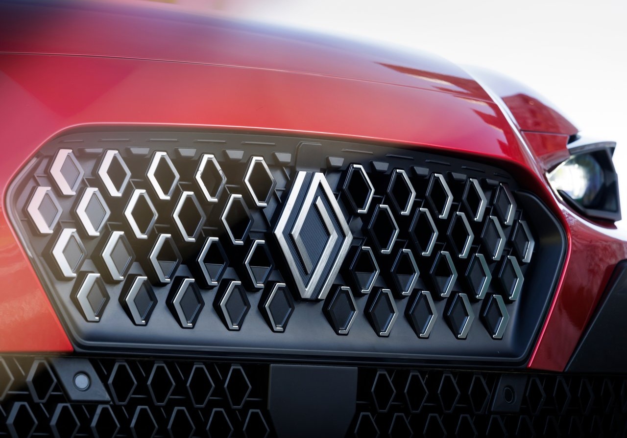 Премии в размере не менее 2498 ЕВРО для сотрудников Renault Group в 2026 году. Сумма снижается второй год подряд