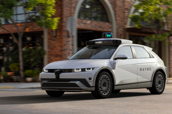 Беспилотные такси могут появиться на улицах Лондона уже в 2026 году. Готова ли Европа к беспилотным транспортным средствам?