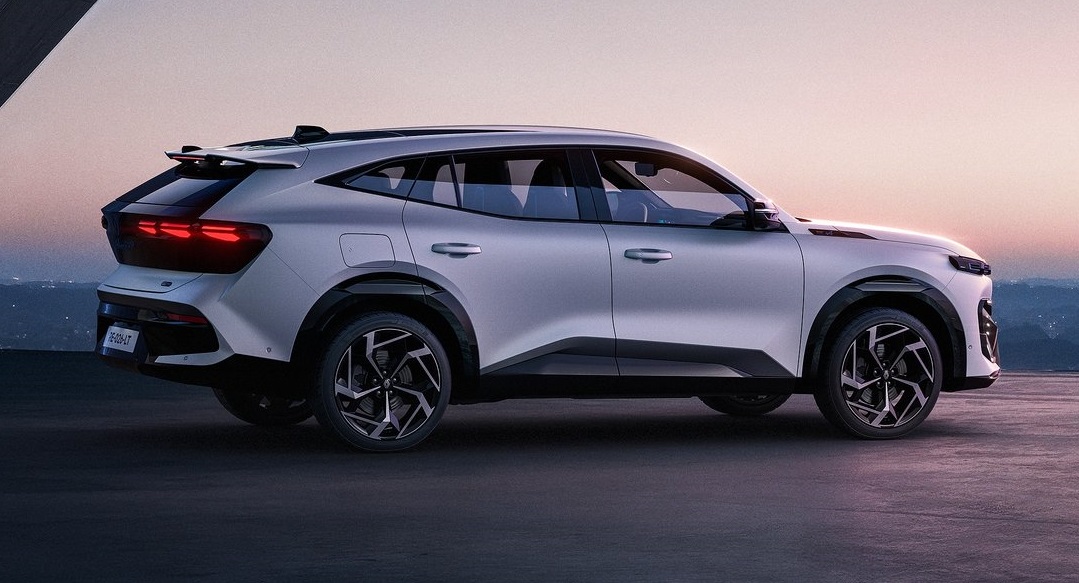 Renault запускает стратегический план «futuREAdy». Dacia готовит 4 электрические модели, а на заводах будут использовать человекоподобных роботов