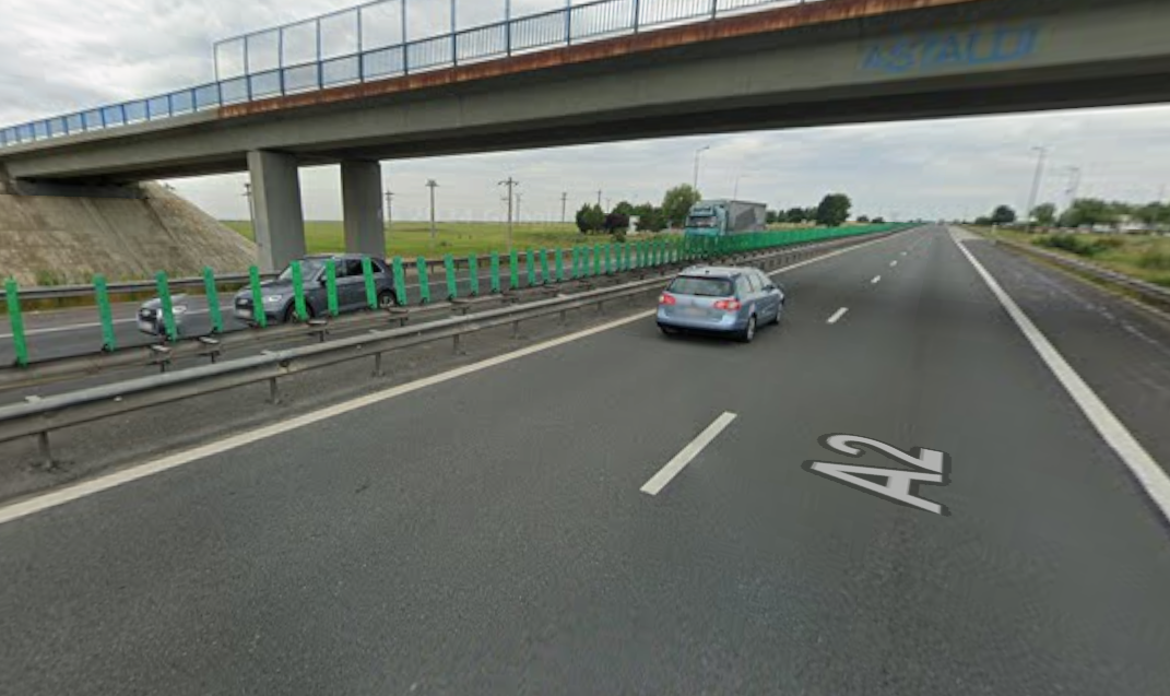 Ограничения на автомагистрали А2 Бухарест – Констанца. Движение осуществляется только по 2 полосе, с ограничением 60 км/ч.