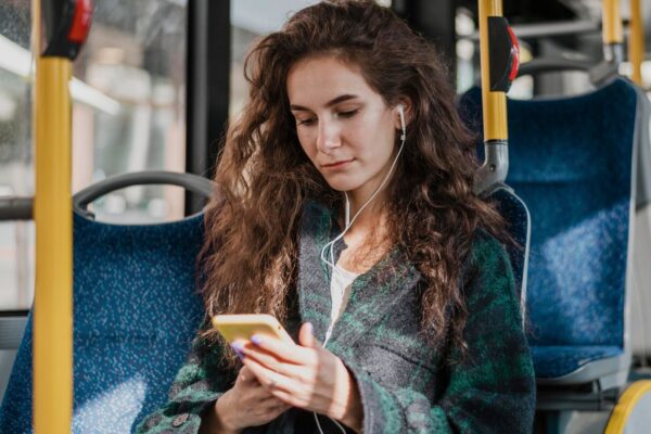 CJ Vâlcea передает окружной транспорт в частные руки. Ставка: 144 млн леев на 39 маршрутов в уезде