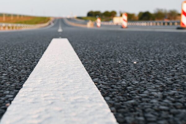 Обгон на сплошной трассе для обгона трактора, телеги или велосипедиста: Что предусматривает новый ПДД 2026