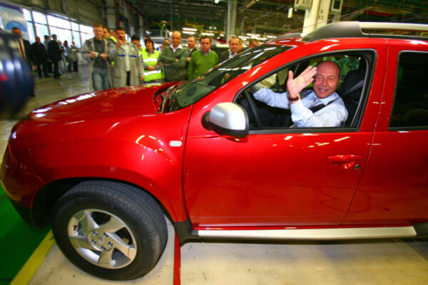 Шоковый вариант для румынских водителей! Экс-президент страны предлагает рационализировать бензин и дизельное топливо