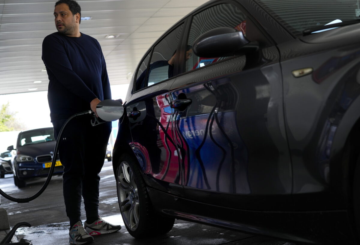 После месяца войны цена бензина в Иране осталась на уровне 12 бани/литр. В Румынии он превысил 9,3 лея.