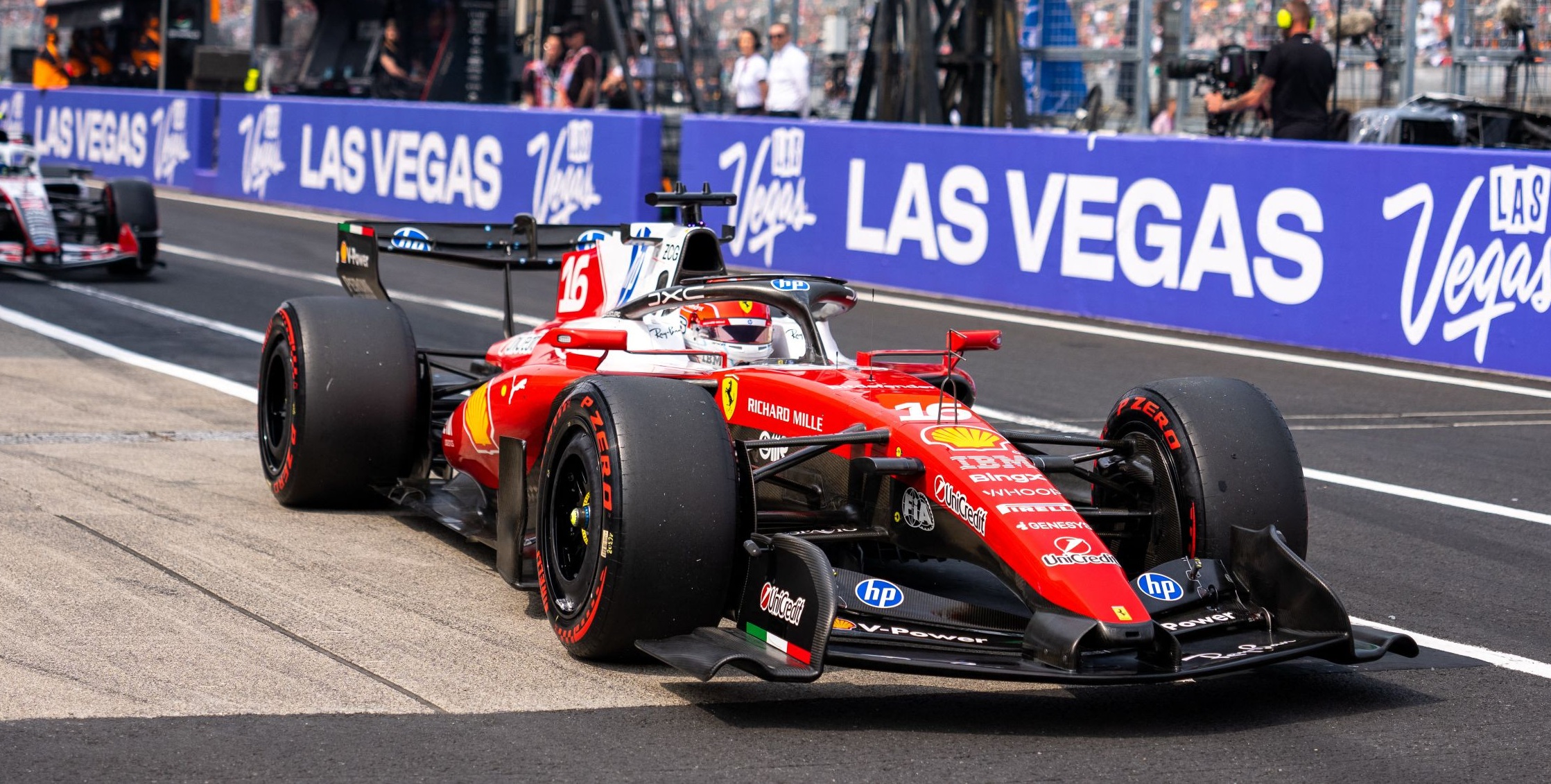 Румыния присутствует в Формуле 1 благодаря шинам Pirelli, производимым в Слатине.