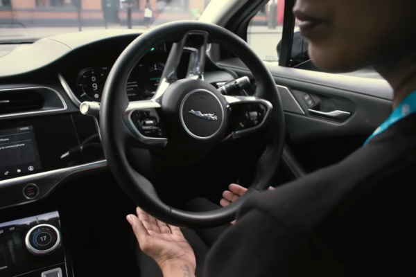 Автопроизводители требуют ежемесячную оплату за функции беспилотного вождения, даже если владельцам это не нравится