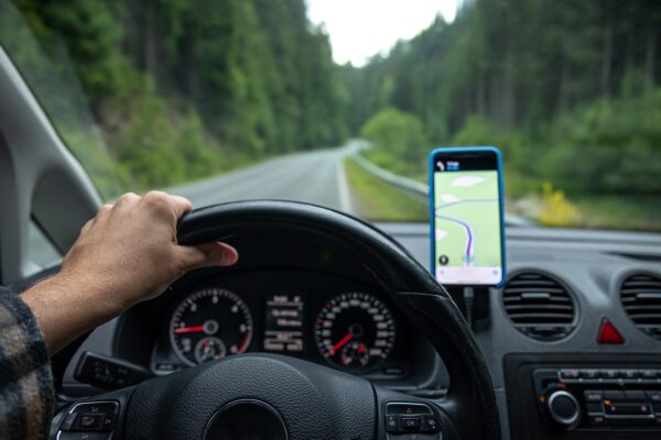 Какое навигационное приложение лучше в 2026 году: сравнение Google Maps и Waze: особенности, преимущества и различия