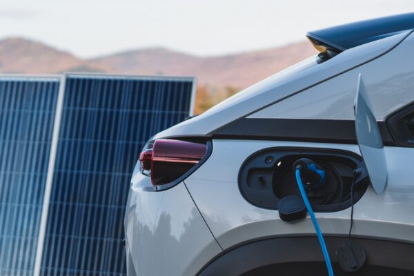 Эксклюзивное видео / Чиприан Черчу: Этап программы «Зеленый дом» и влияние на пользователей электромобилей