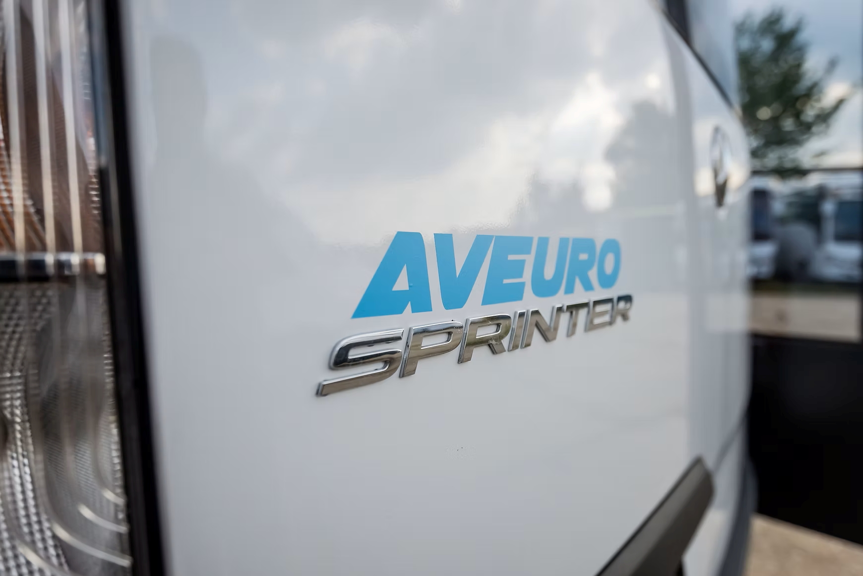 Фото | Электрические микроавтобусы, производимые в Кампине, завоевывают все большее распространение в Европе.