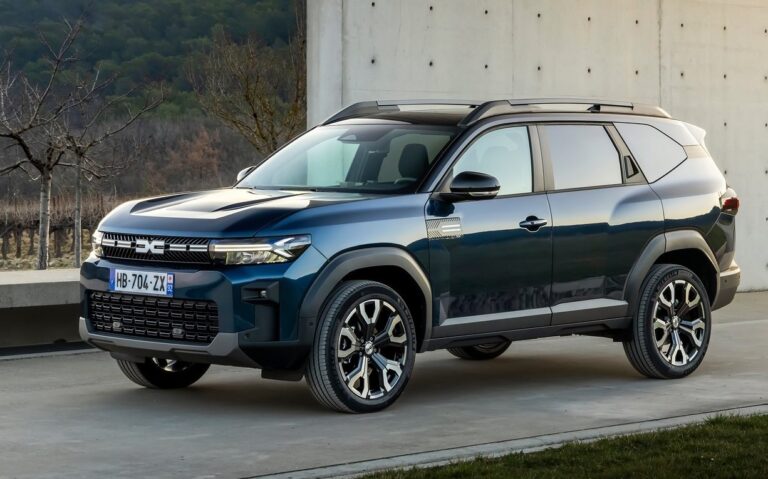 Видео / Тест Dacia Bigster Hybrid-G 150 в Румынии: отличная автономность и новые технологии