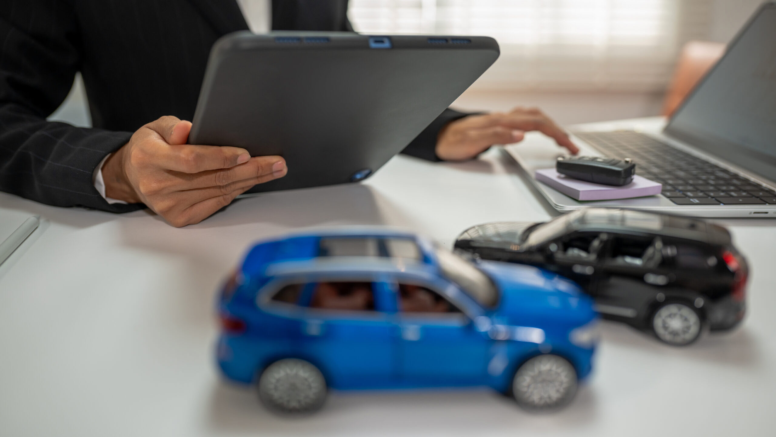 Автомобили на аукционной площадке ANAF: Dacia Logan по цене нового iPhone. Стоит ли покупать автомобиль, конфискованный у НАФА в 2026 году?