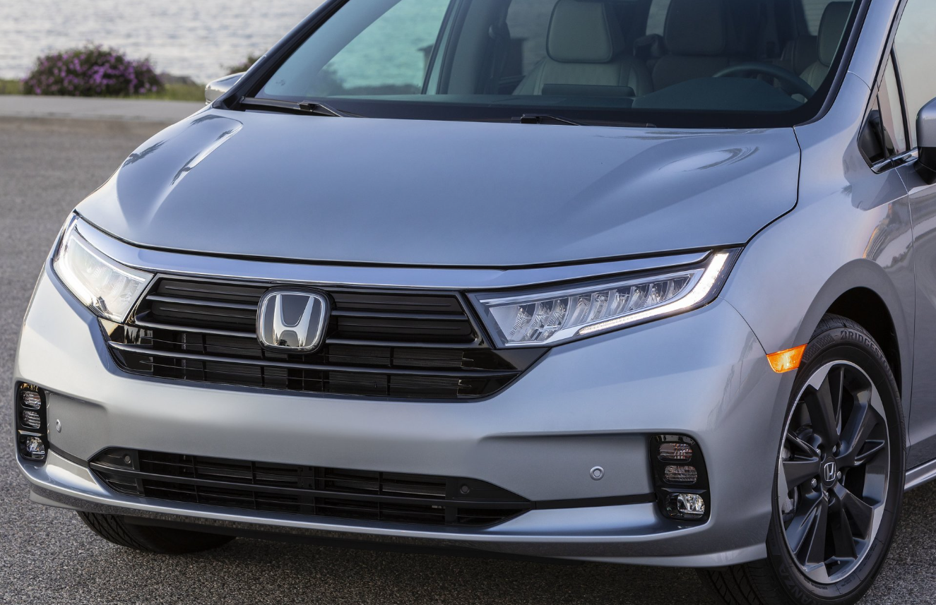 Из-за этой Honda 25 человек были госпитализированы из-за того, что приняли выбоины за несчастные случаи и сработали подушки безопасности