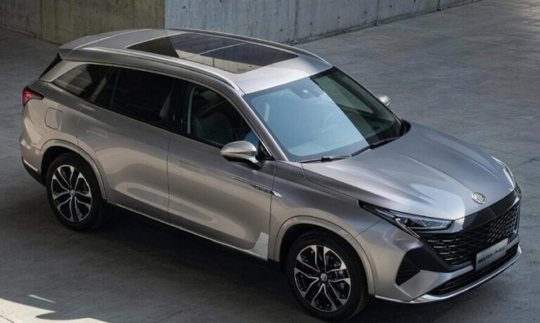 MG MGS9 PHEV дебютирует в Румынии в сегменте 7-местных внедорожников. Новый конкурент Hyundai Santa Fe и Skoda Kodiaq