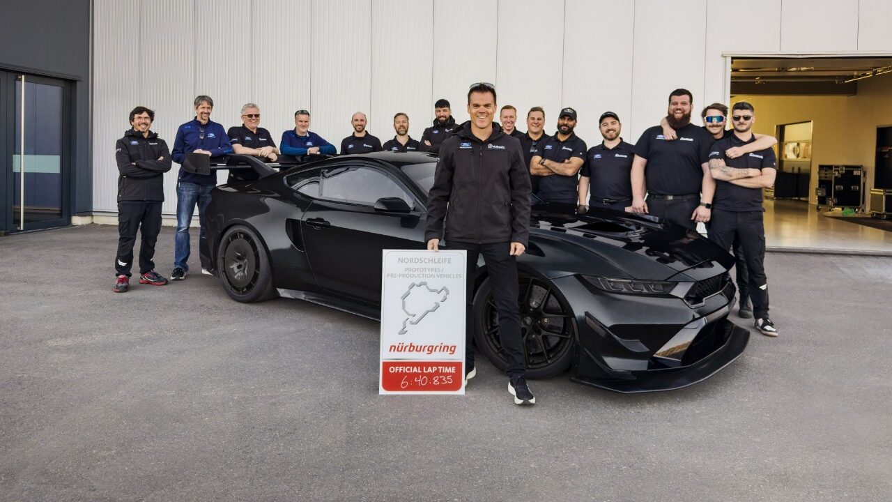 Видео | Ford построил второй по скорости серийный автомобиль в «Зеленом аду», уступая только Mercedes-AMG One.