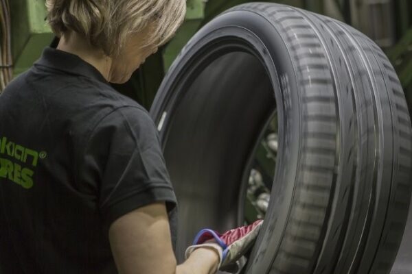 Шинный завод в Ораде, первый в мире без выбросов CO2, меняет руководство