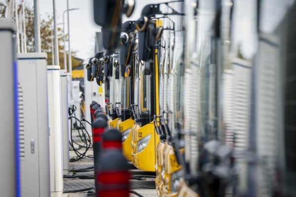 Европейская столица с 42 автобусными линиями полностью перешла на электромобили