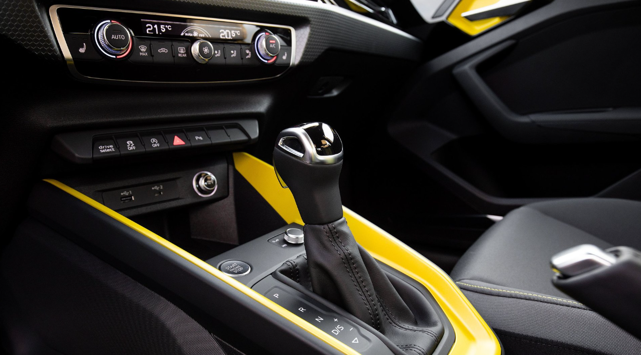 2026: Если вы учитесь в автошколе на автомате, сможете ли вы по-прежнему водить механику? Все об ограничении 78 и о том, как его снять