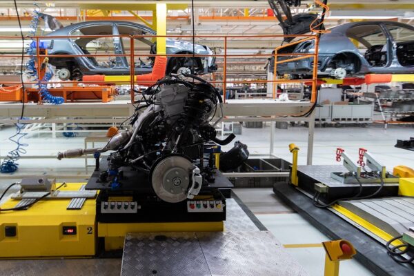 Производство автомобилей в Румынии упадет в марте 2026 года: за месяц выпущено менее 50 000 автомобилей